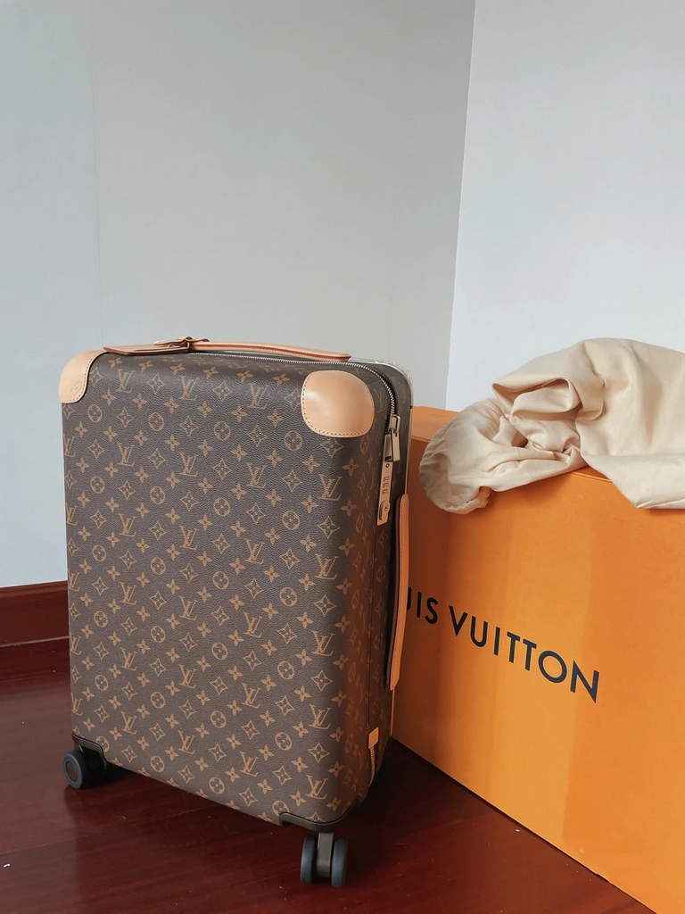 Louis Vuitton M23203 HORIZON 55 Monogram Canvas