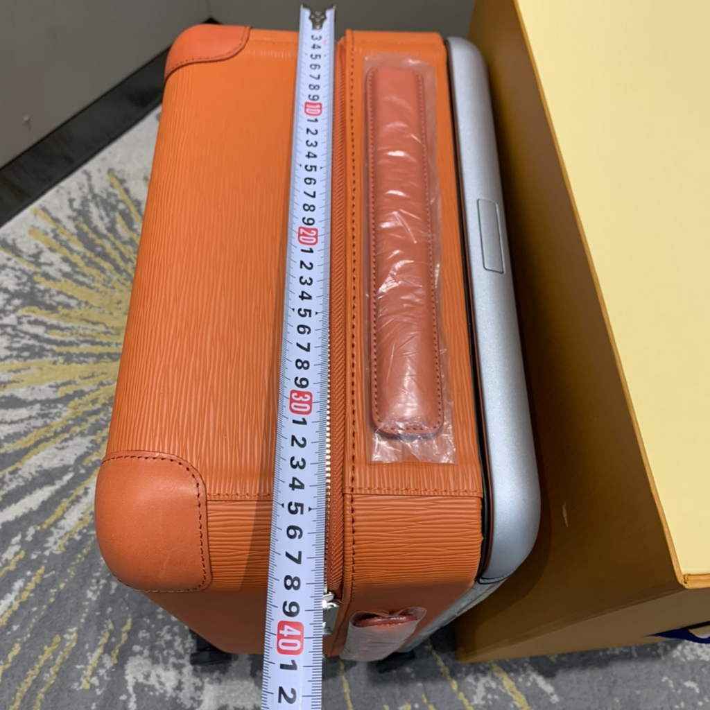Louis Vuitton M23227 HORIZON 55 Epi Leather