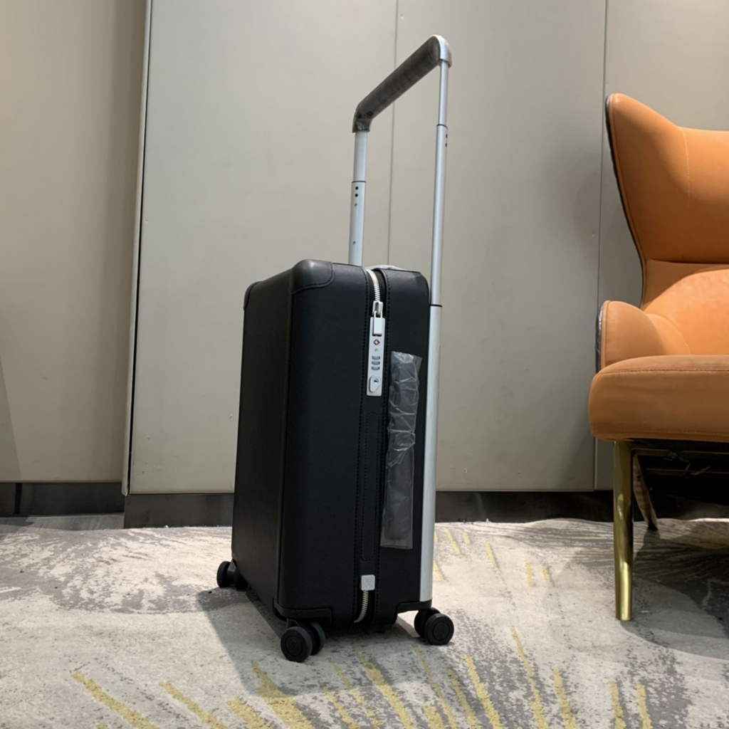 Louis Vuitton M23260 HORIZON 55 Taiga Leather Travel Bag