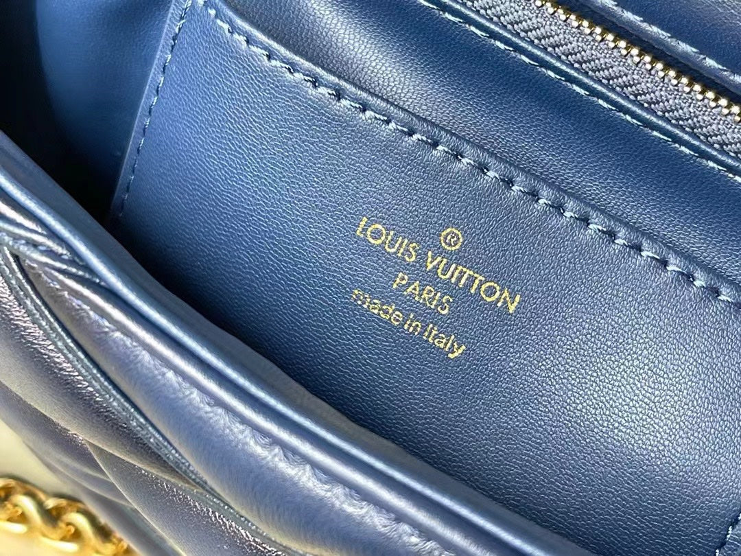 Louis Vuitton M23682 GO-14 MM Malletage Shoulder Bag Navy Blue Lambskin