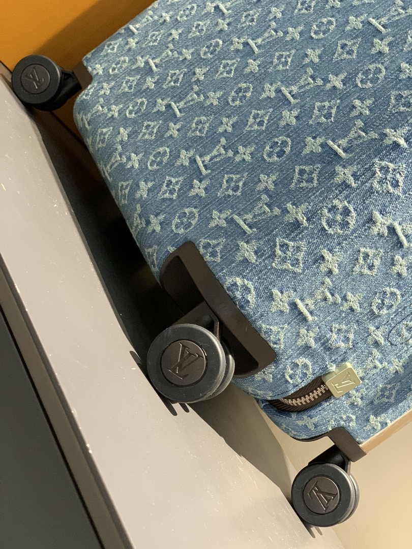 Louis Vuitton M24316 HORIZON 55 Bleu Denim Monogram Canvas