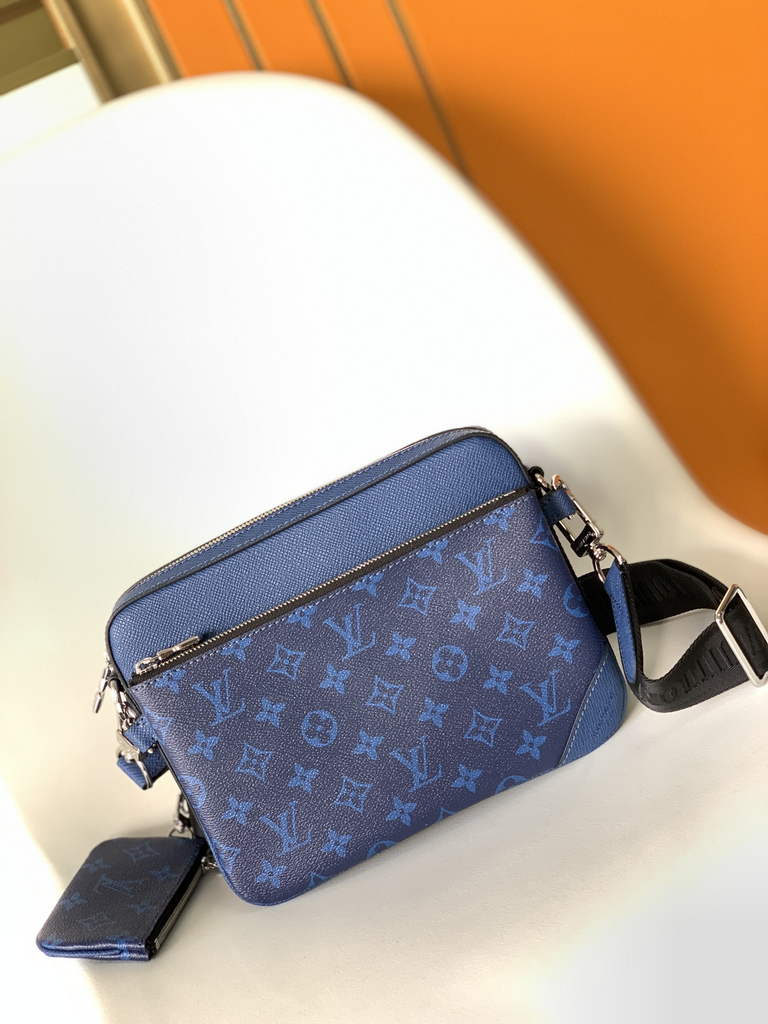 Louis Vuitton M30848 Trio Messenger Monogram Canvas