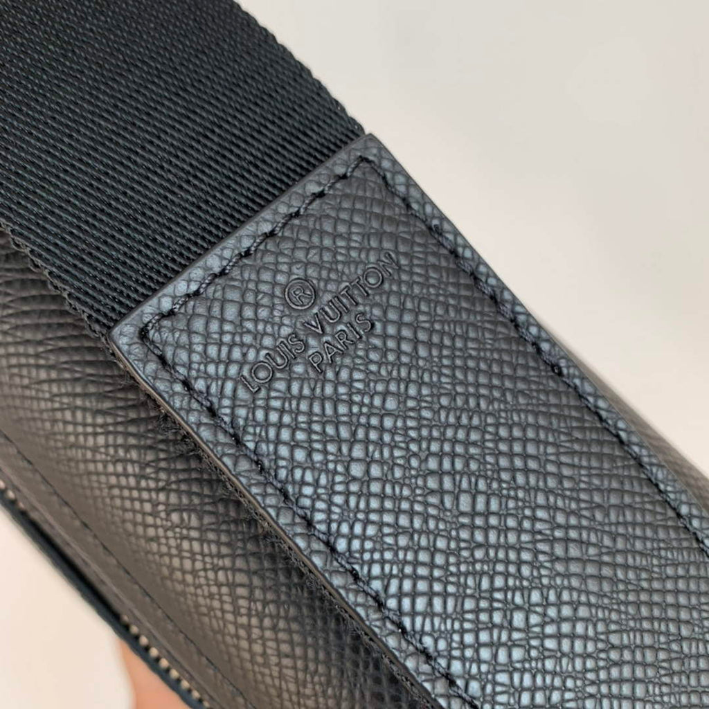 Louis Vuitton M30850 District PM Taiga Leather Bag Black