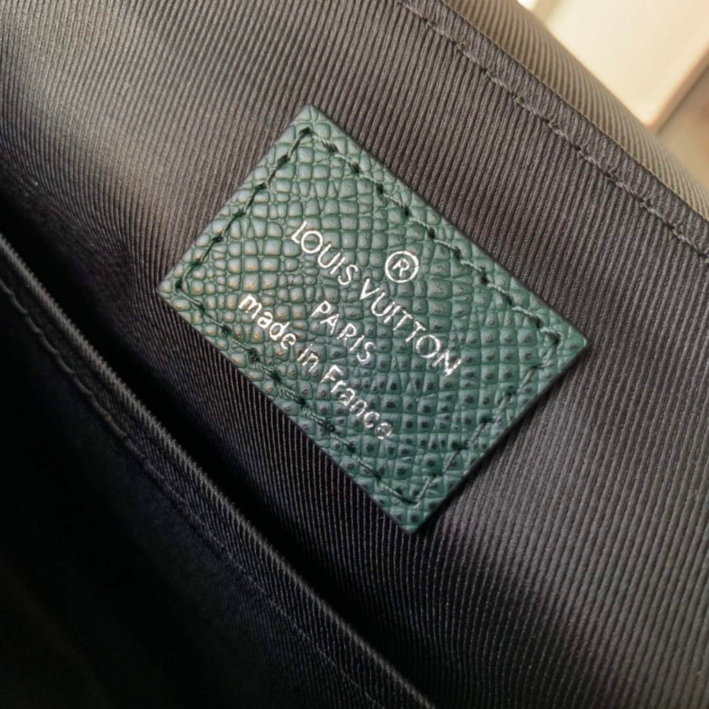 Louis Vuitton M30861 District PM Taiga Leather Bag Green