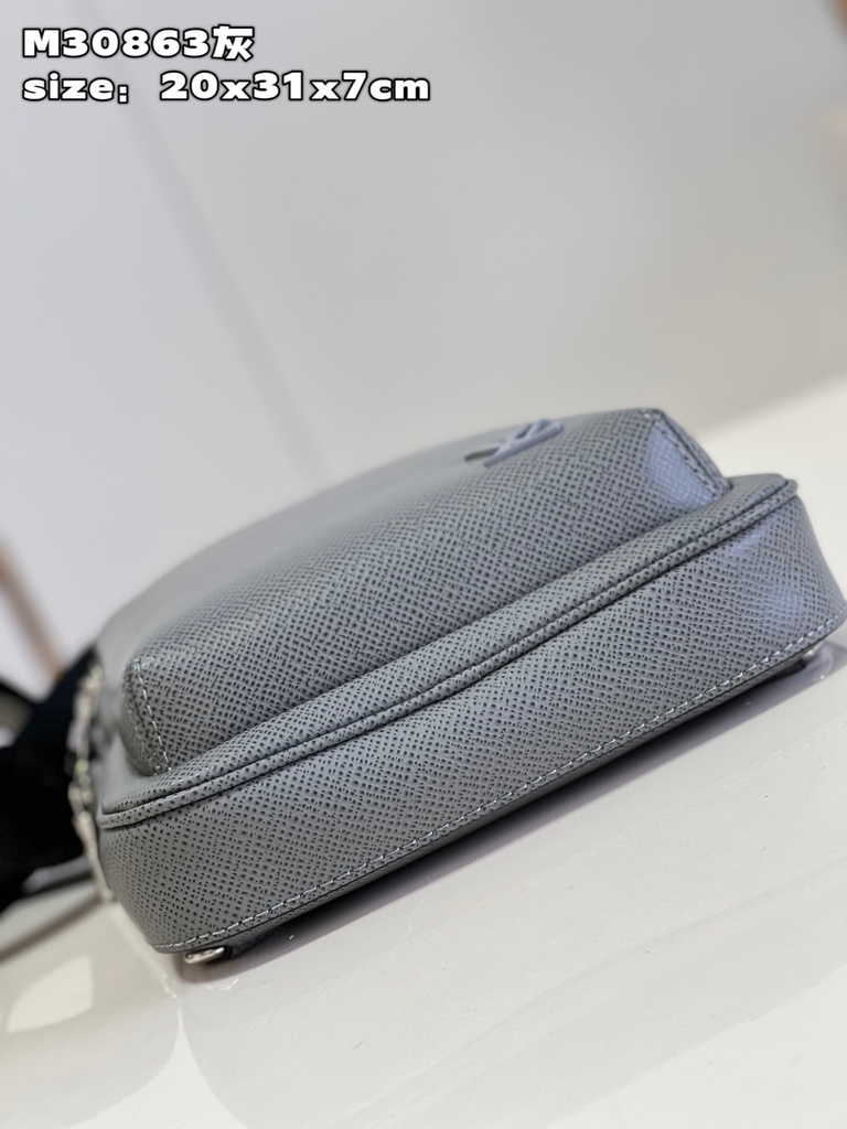 Louis Vuitton M30863 Avenue Slingbag Bag gray Taiga cowhide leather