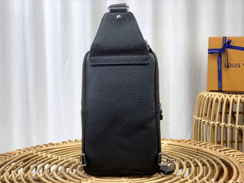 Louis Vuitton M30863 Avenue Slingbag Bag Black Taiga cowhide leather