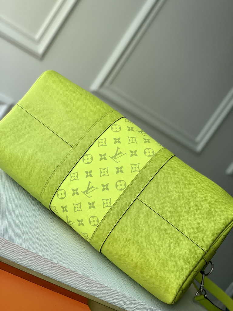 Louis Vuitton M30941 Keepall 50 Bandoulière Taigarama Travel bag