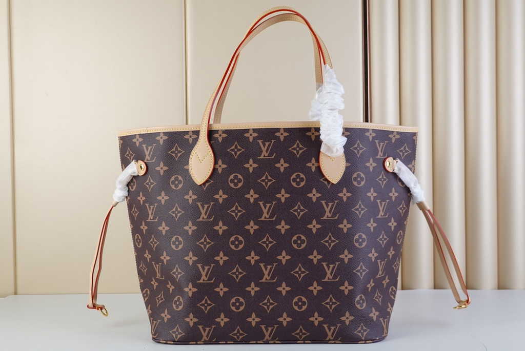 Louis Vuitton M40699 Neverfull MM Monogram Leather Cat