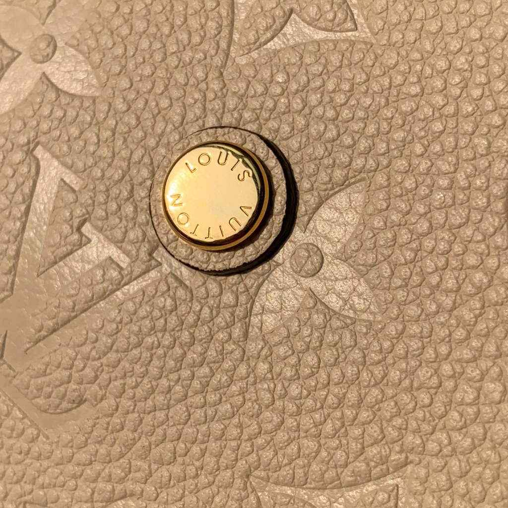 Louis Vuitton M41048 Montaigne MM Monogram Empreinte Leather Beige