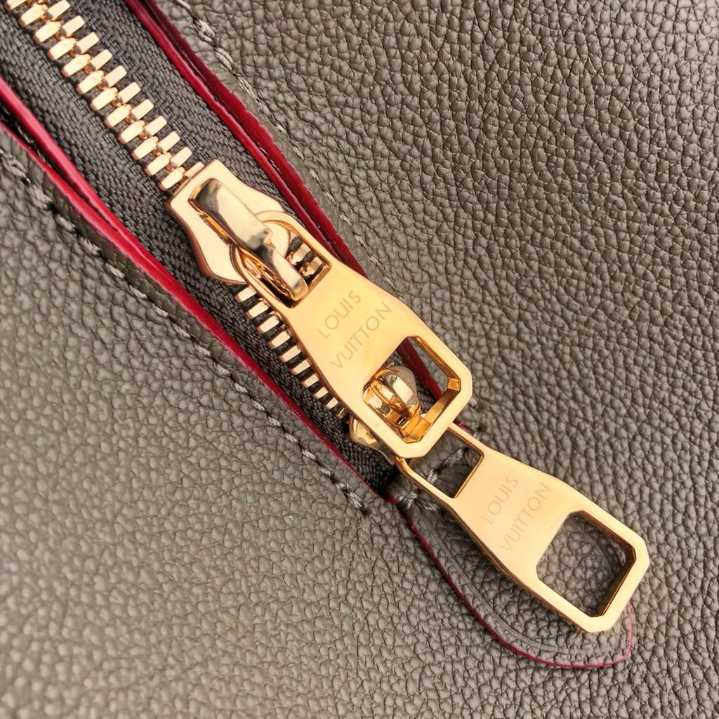 Louis Vuitton M41048 Montaigne MM Monogram Empreinte Leather Green - Default Title - View 4