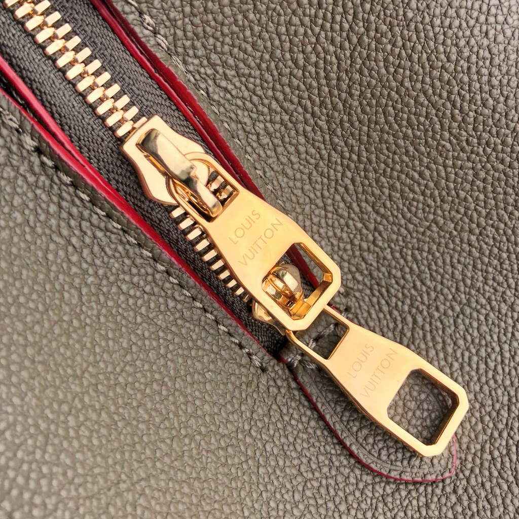Louis Vuitton M41048 Montaigne MM Monogram Empreinte Leather Green