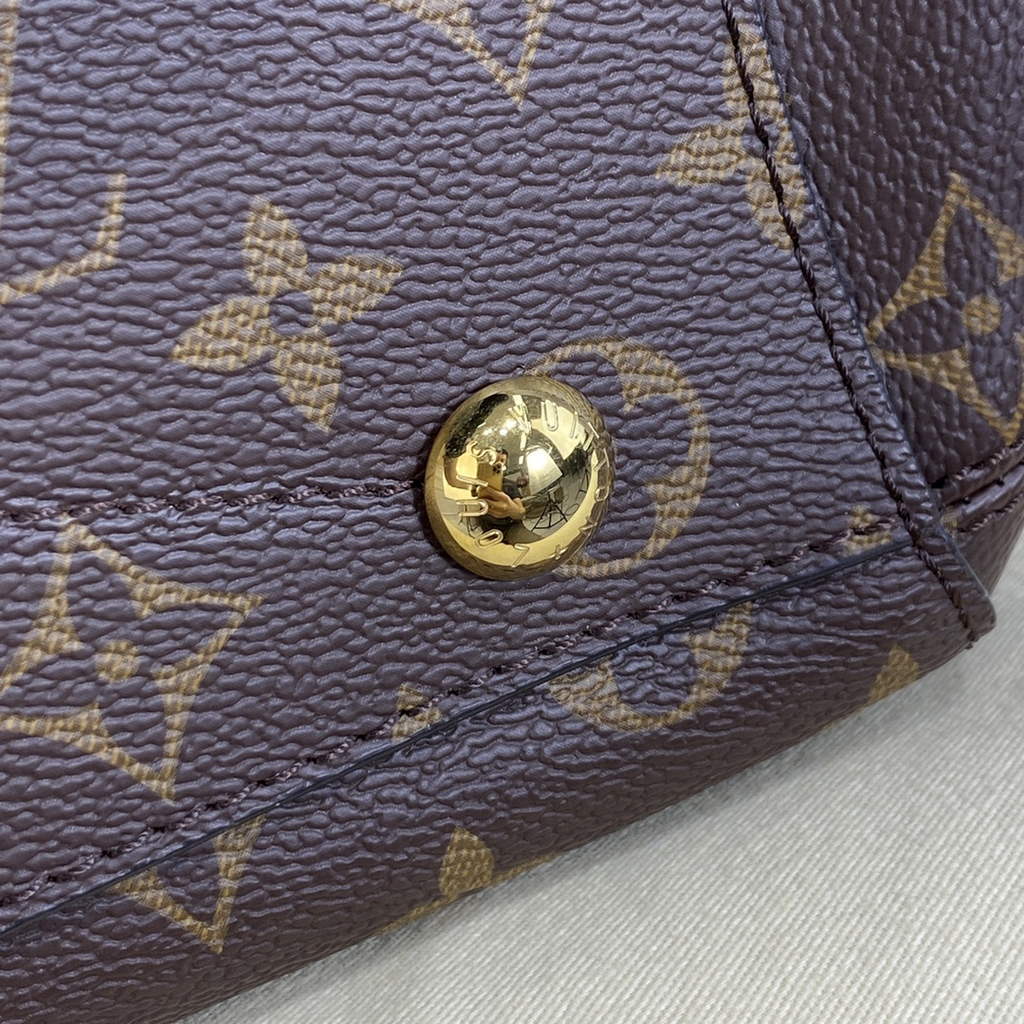 Louis Vuitton M41056 Montaigne MM Bag Monogram - Default Title - View 11