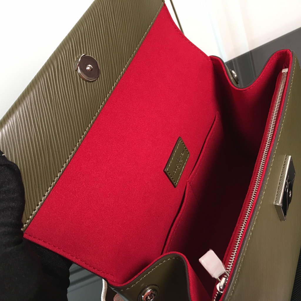 Louis Vuitton M41312 Cluny BB Bag Epi Leather Green - Default Title - View 8