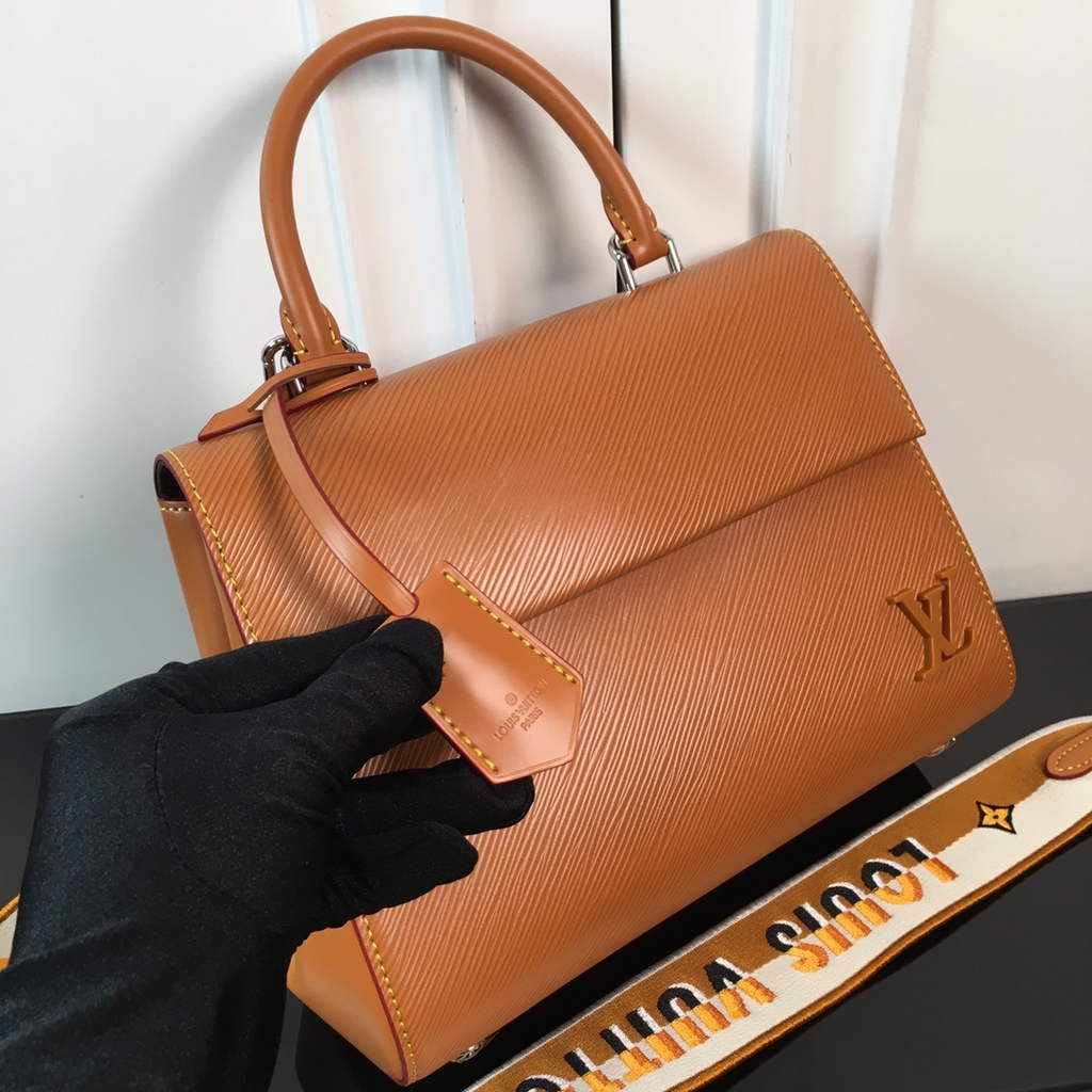Louis Vuitton M41312 Cluny BB Bag Epi Leather Tan - Default Title - View 3