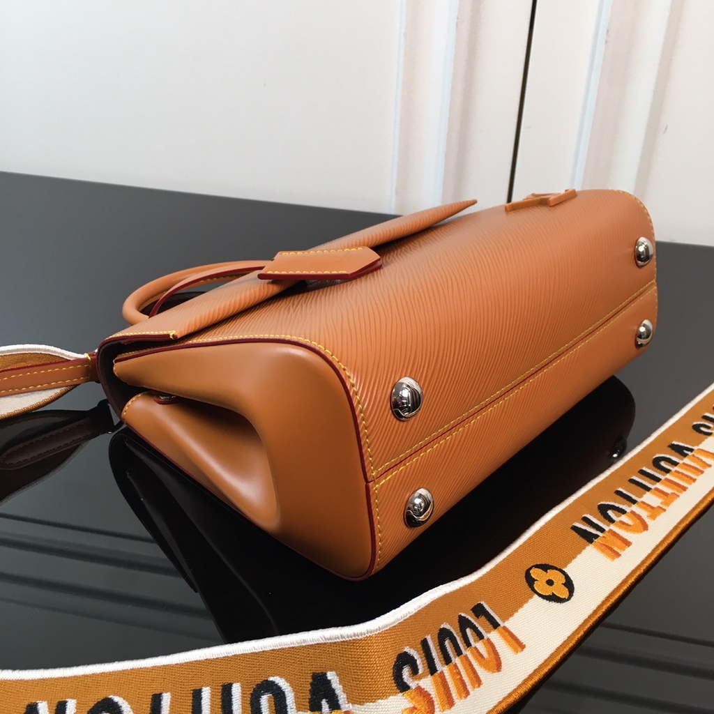 Louis Vuitton M41312 Cluny BB Bag Epi Leather Tan - Default Title - View 8