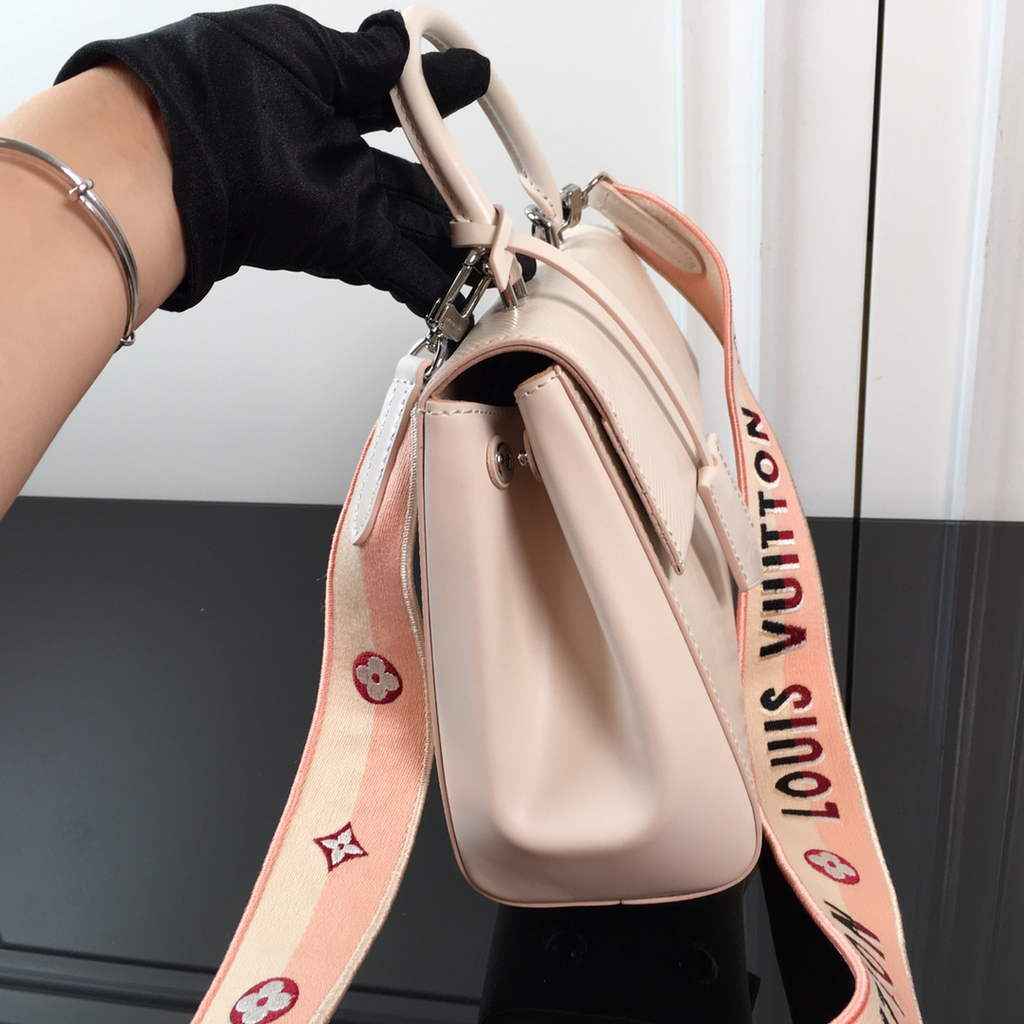 Louis Vuitton M41312 Cluny BB Bag Epi Leather White