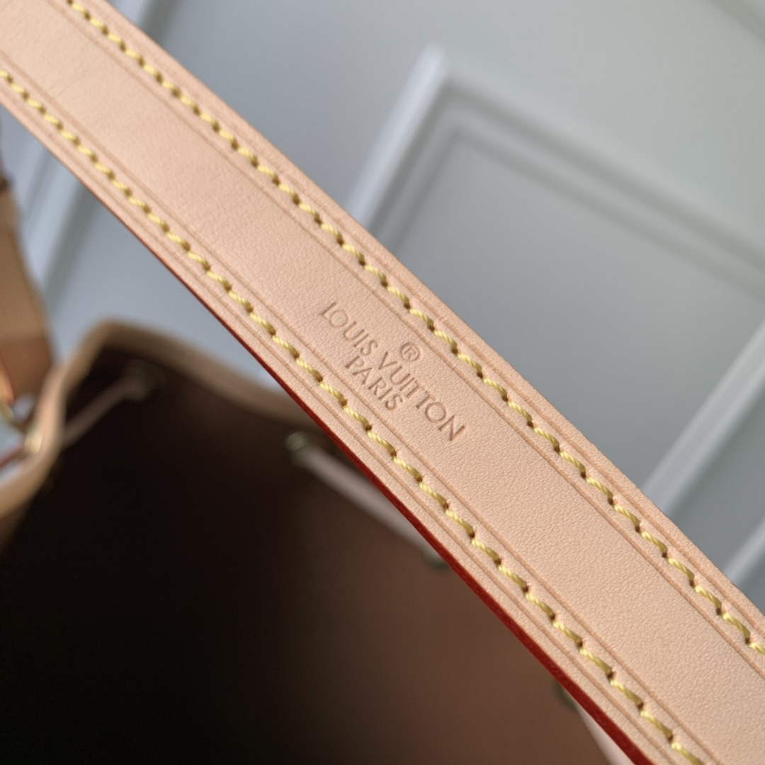 Louis Vuitton M42224 Noé Bucket Bag Monogram Canvas - 27.5 x 36 x 20 cm / Monogram Canvas - View 9