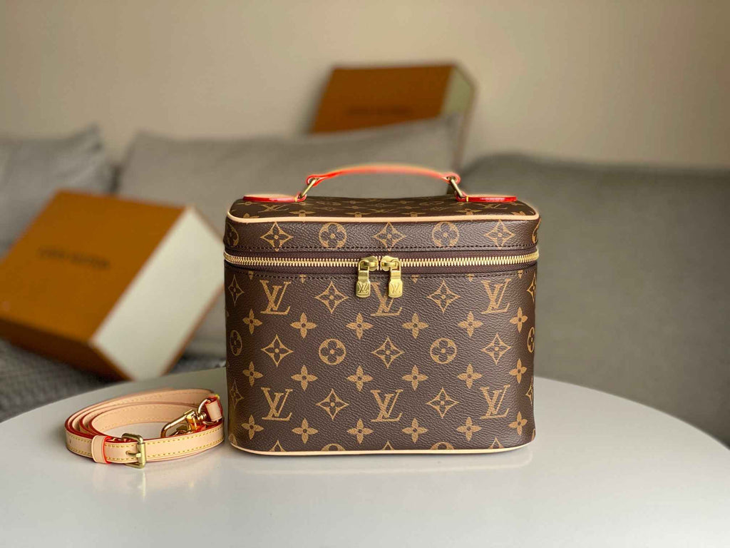 Louis Vuitton M42265 Nice BB Vanity Monogram Canvas