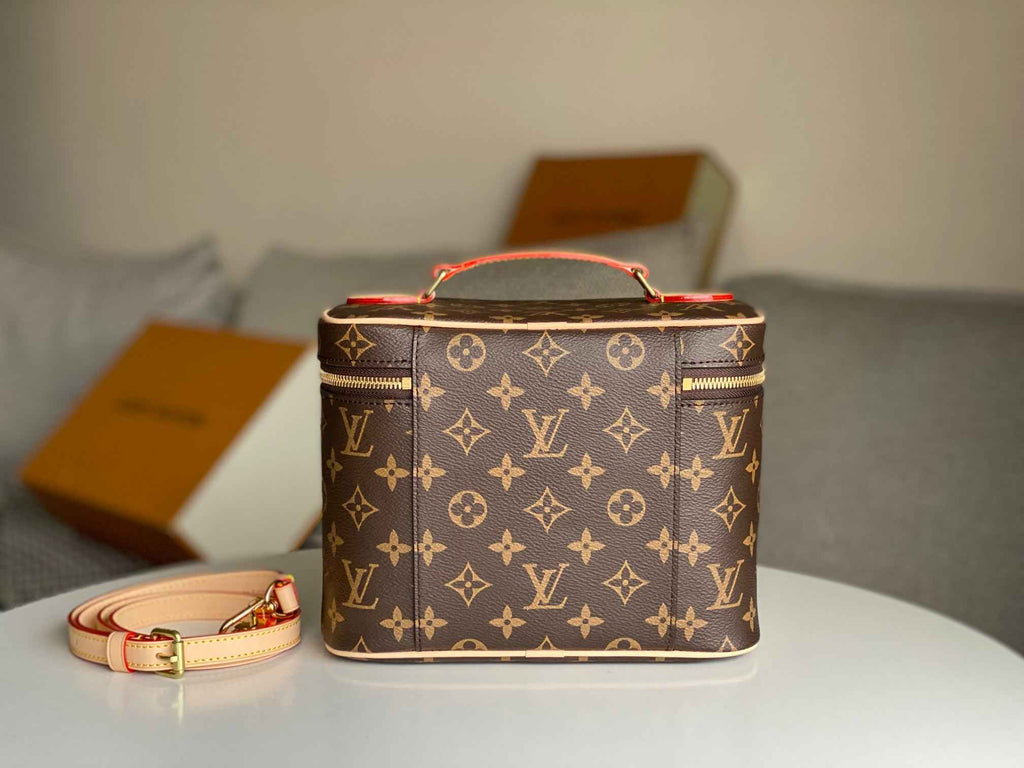Louis Vuitton M42265 Nice BB Vanity Monogram Canvas