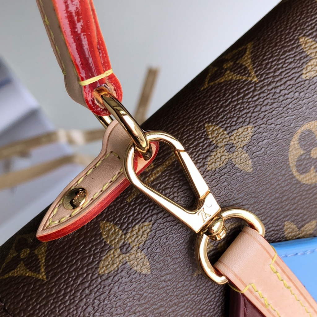 Louis Vuitton M42735 Cluny MM Bag Monogram Canvas Blue - Default Title - View 6