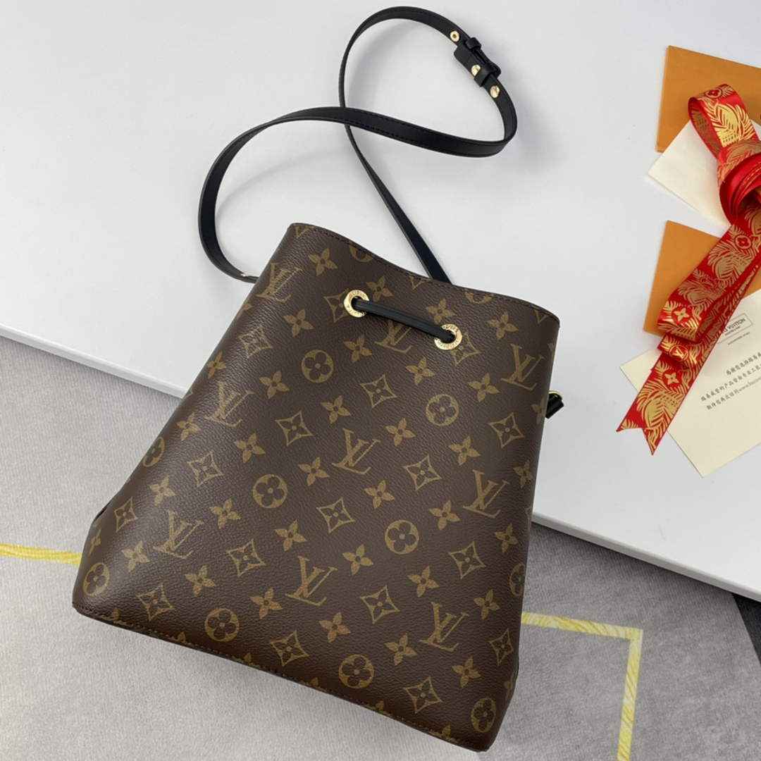 Louis Vuitton M44020 NéoNoé MM Bucket Bag Monogram Black