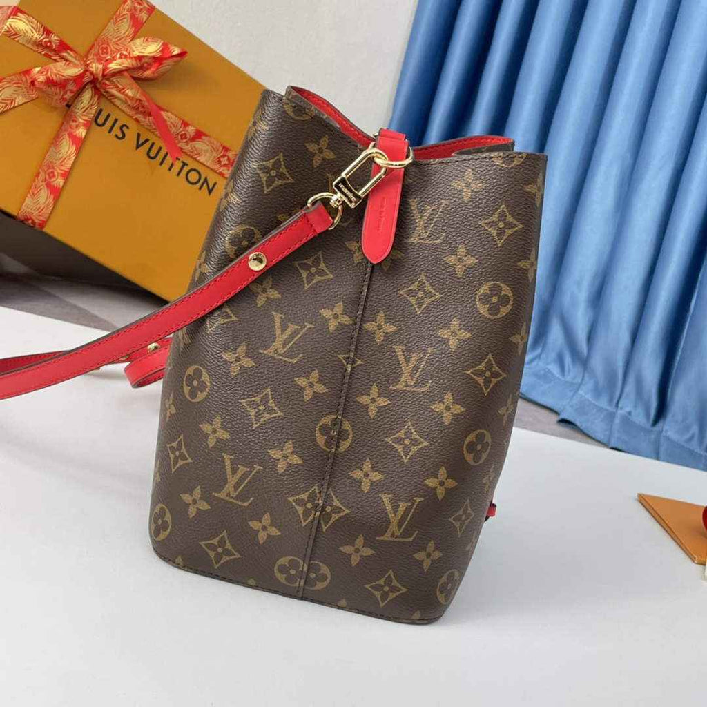 Louis Vuitton M44021 NéoNoé MM Bucket Bag Monogram Red