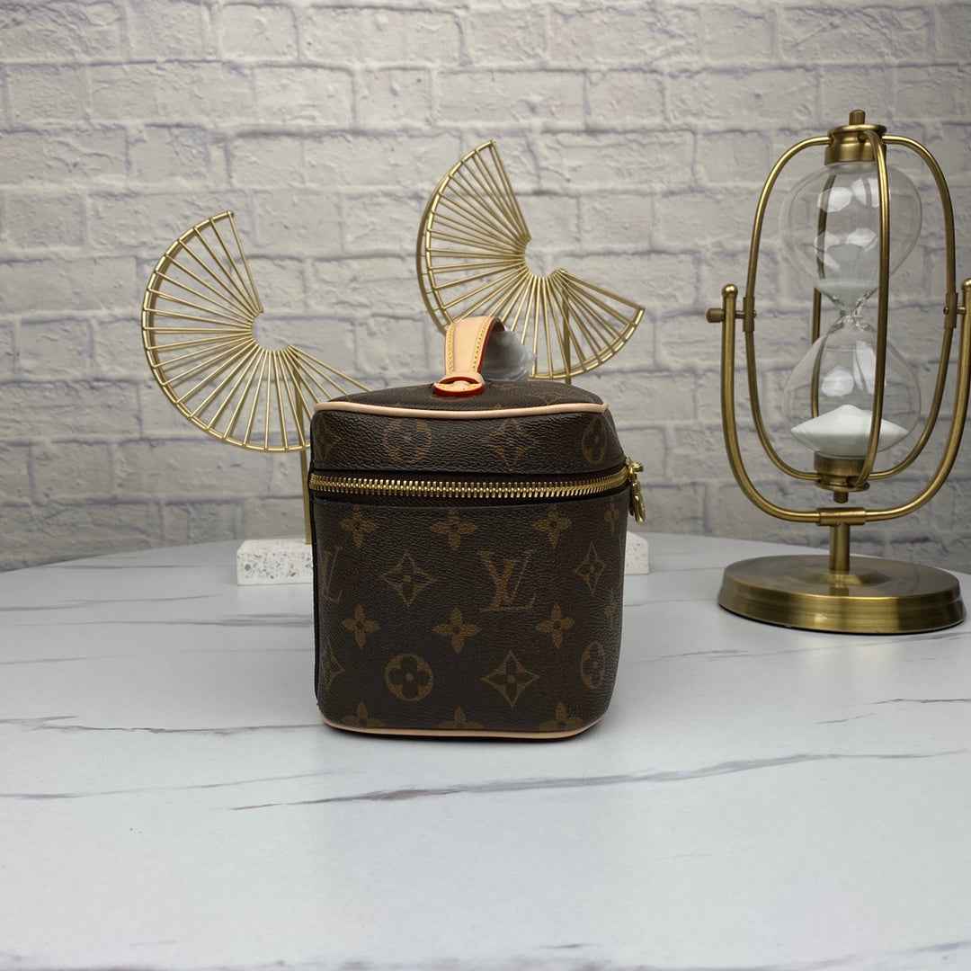 Louis Vuitton M44495 Nice Mini Toiletry Pouch Monogram Canvas