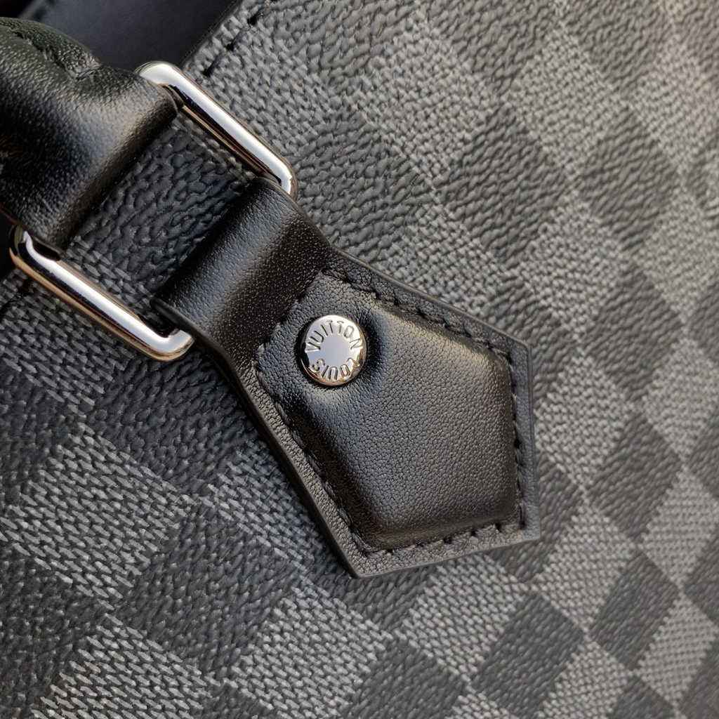 Louis Vuitton M44733 Double Flat Messenger Monogram Eclipse canvas