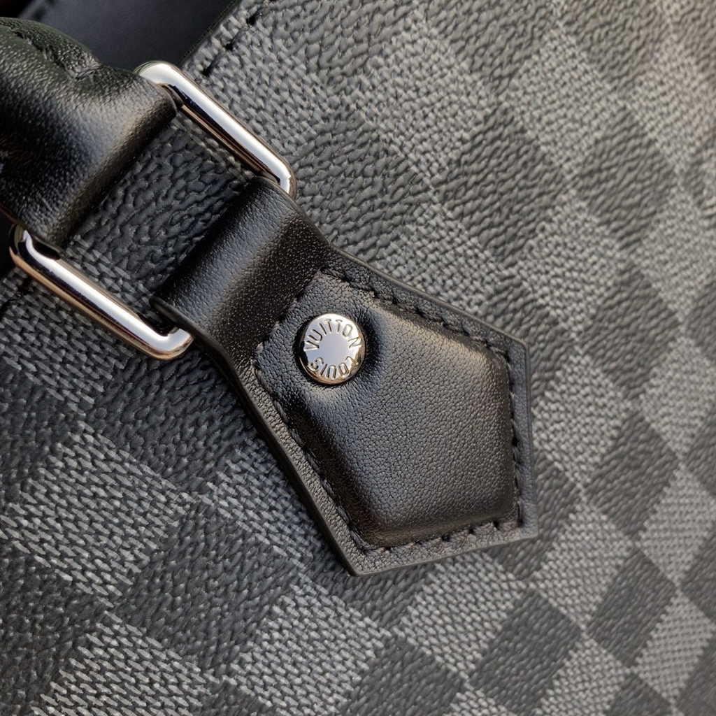 Louis Vuitton M44733 Double Flat Messenger Monogram Eclipse canvas