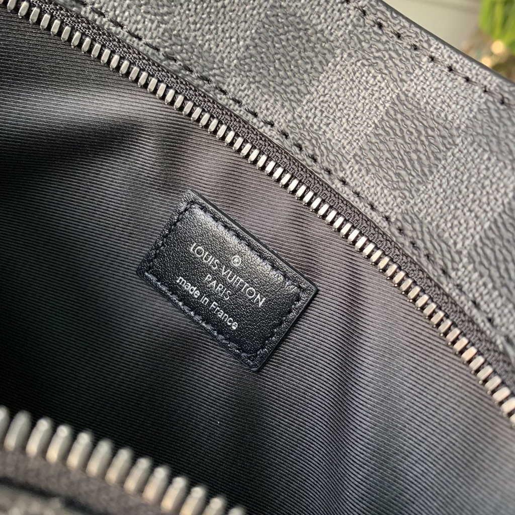 Louis Vuitton M44733 Double Flat Messenger Monogram Eclipse canvas