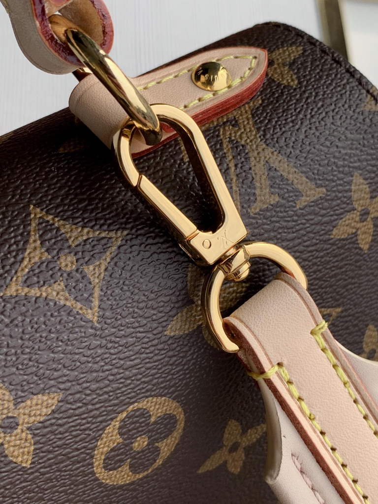 Louis Vuitton M44863 Cluny BB Bag Monogram Canvas - Default Title - View 5