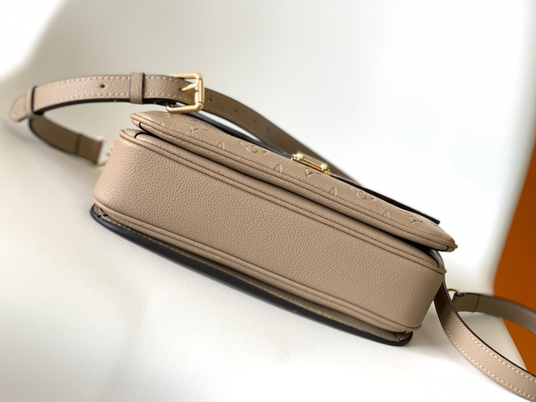 Louis Vuitton M44881 Pochette Métis Monogram Empreinte Leather - Default Title - View 5