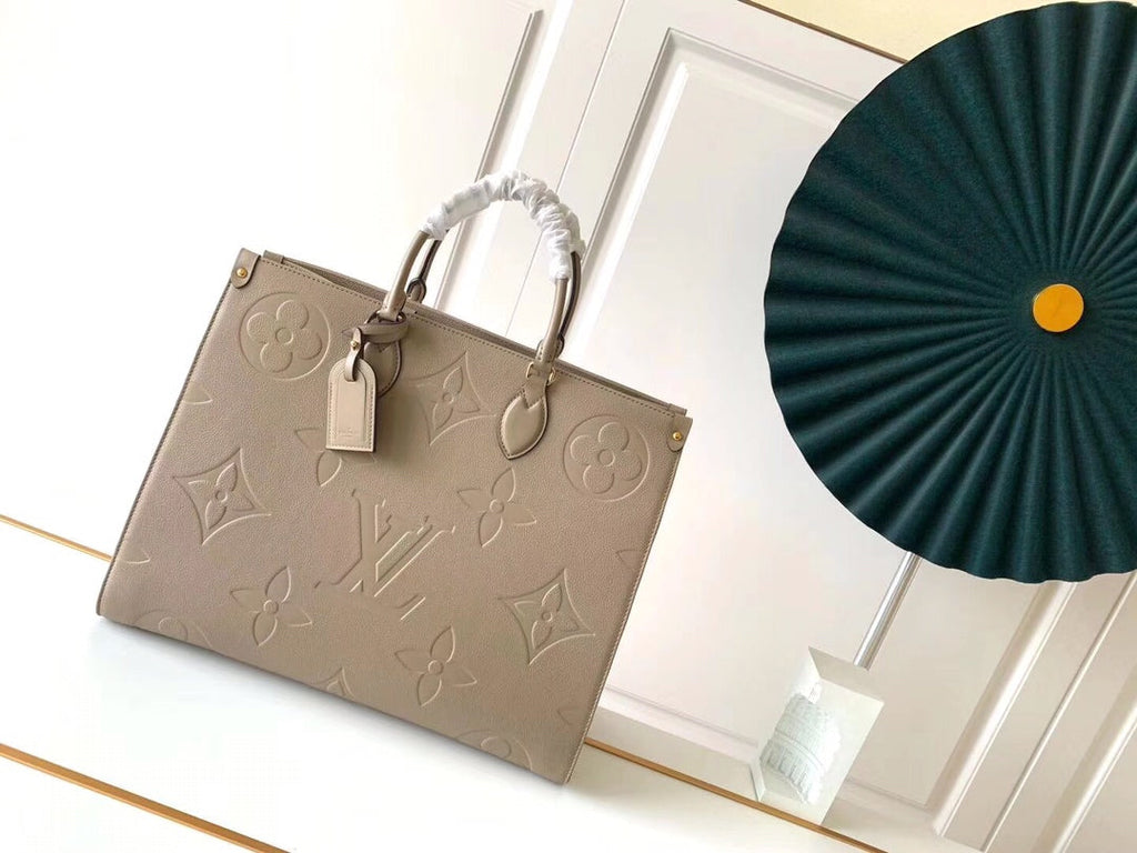 Louis Vuitton M44925 OnTheGo GM Tote Bag Leather Gray - Default Title - View 1