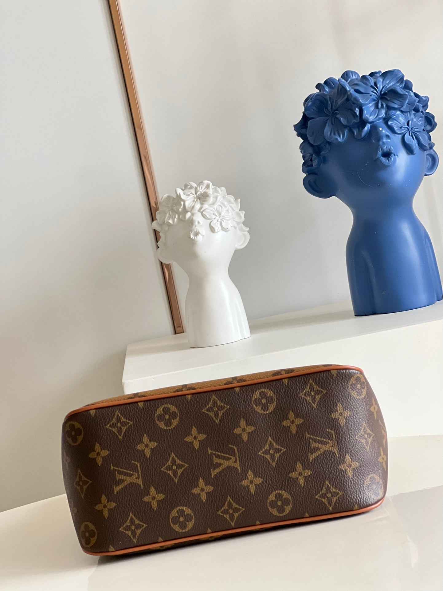 Louis Vuitton M45194 Hobo Dauphine PM Monogram Canvas