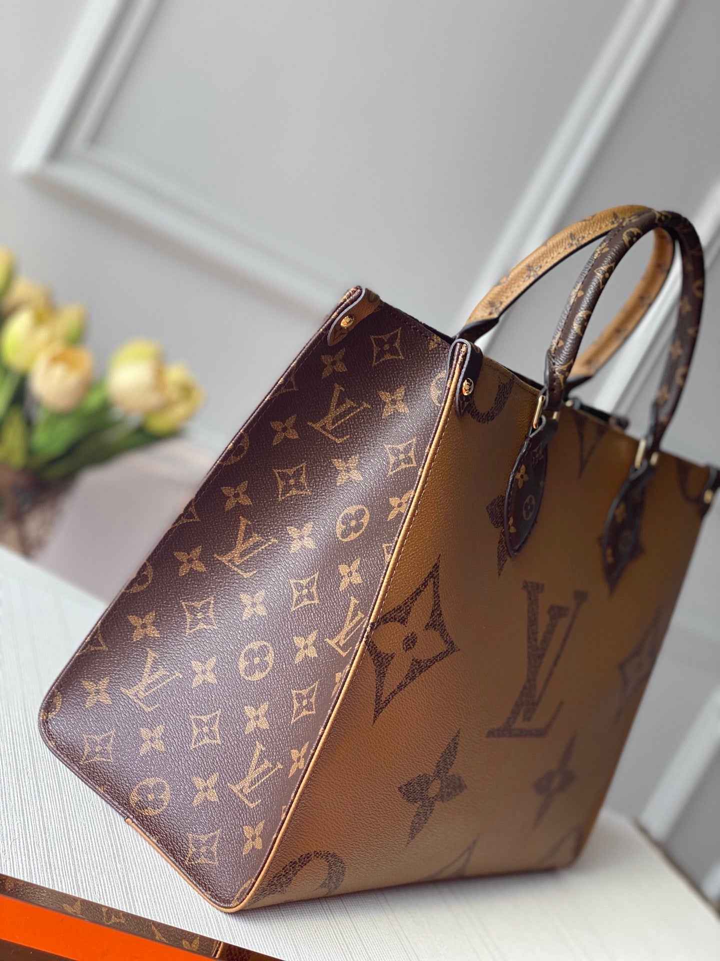 Louis Vuitton M45321 OnTheGo MM Tote Bag Monogram Canvas - Default Title - View 4