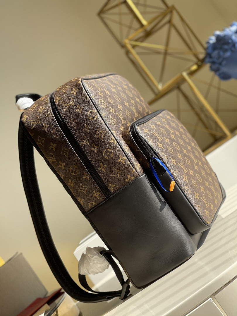 Louis Vuitton M45335 Dean backpack Monogram Black