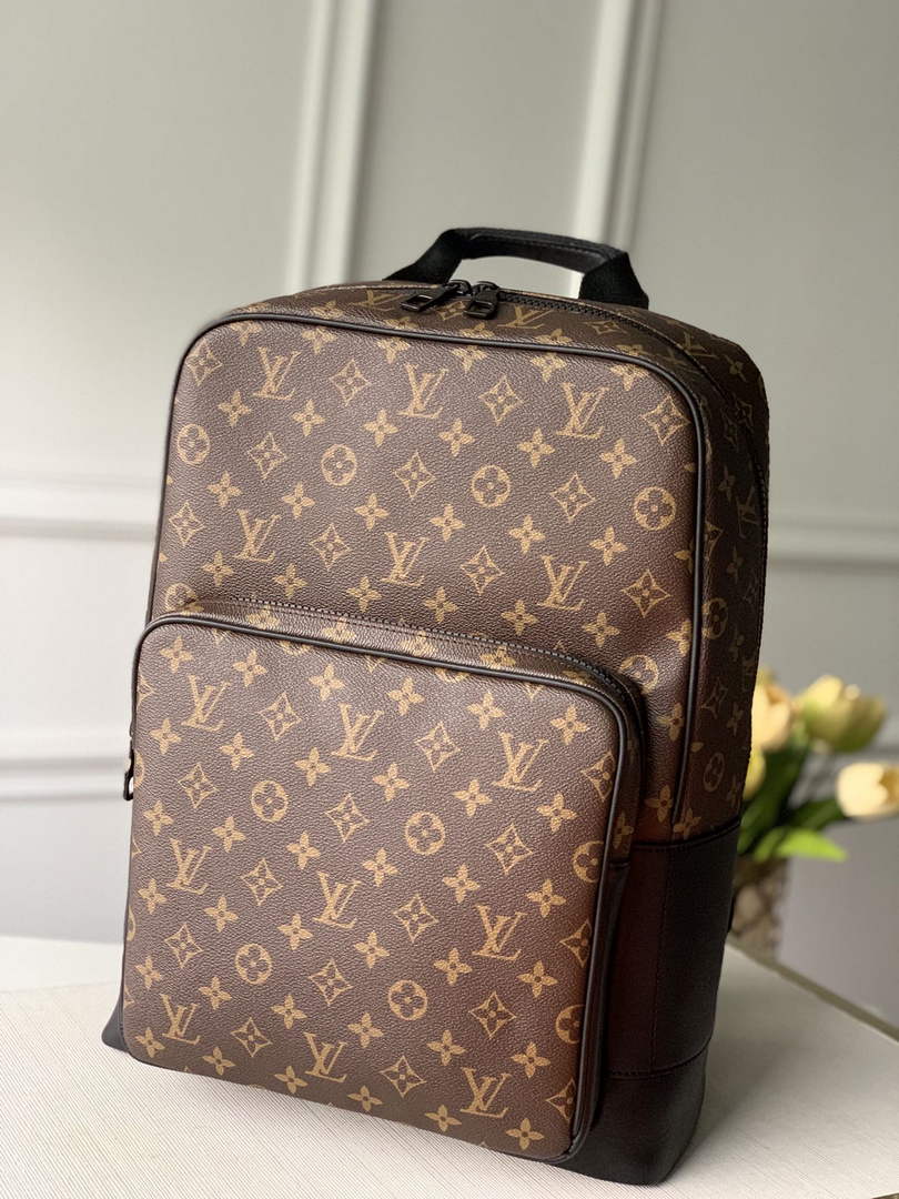 Louis Vuitton M45335 Dean backpack Monogram