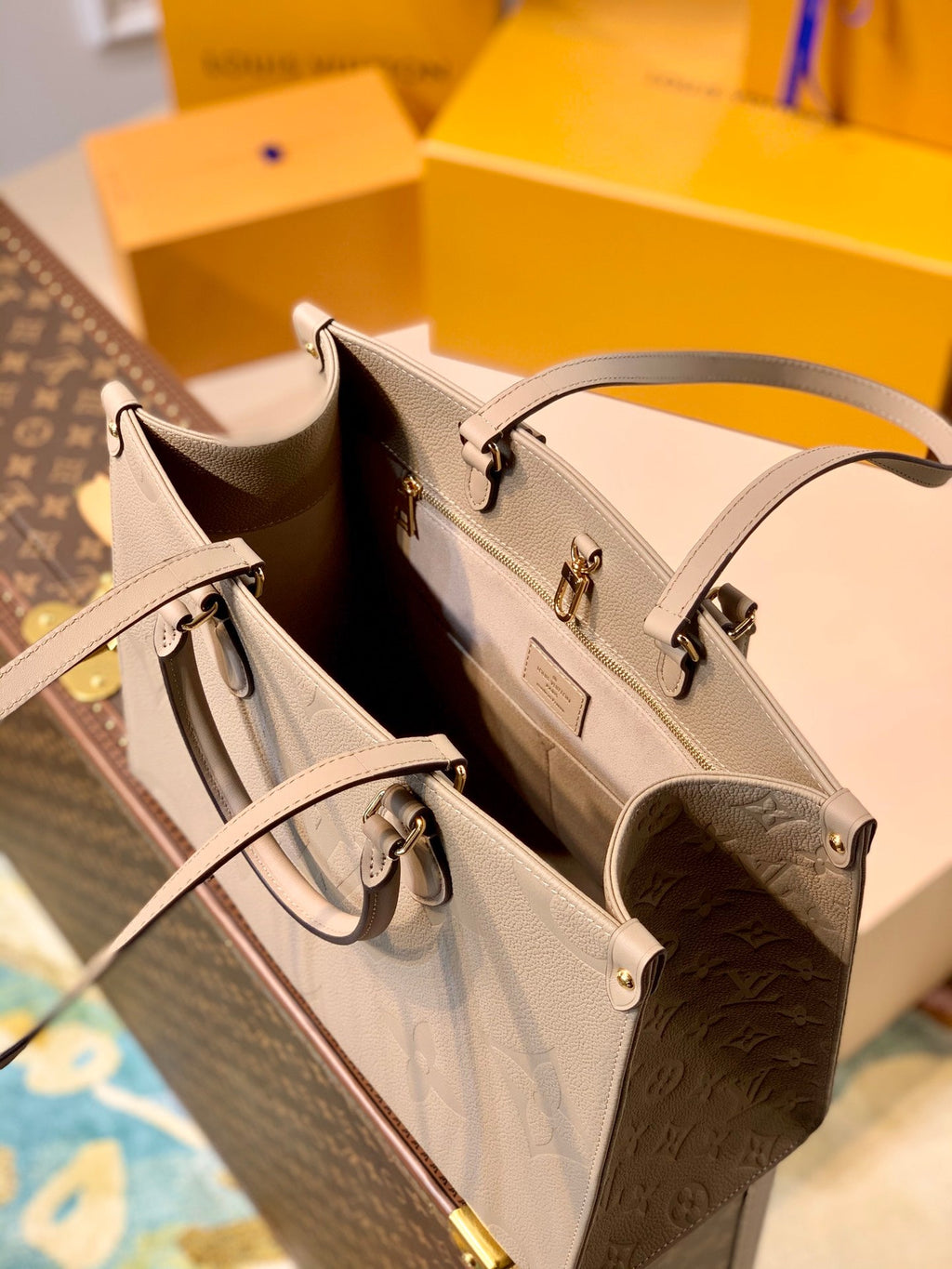 Louis Vuitton M45607 OnTheGo MM Tote Bag Beige - Default Title - View 8
