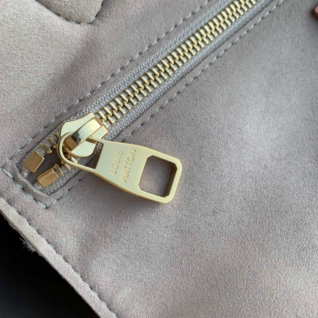 Louis Vuitton M45686 Neverfull MM Tote Bag Pink