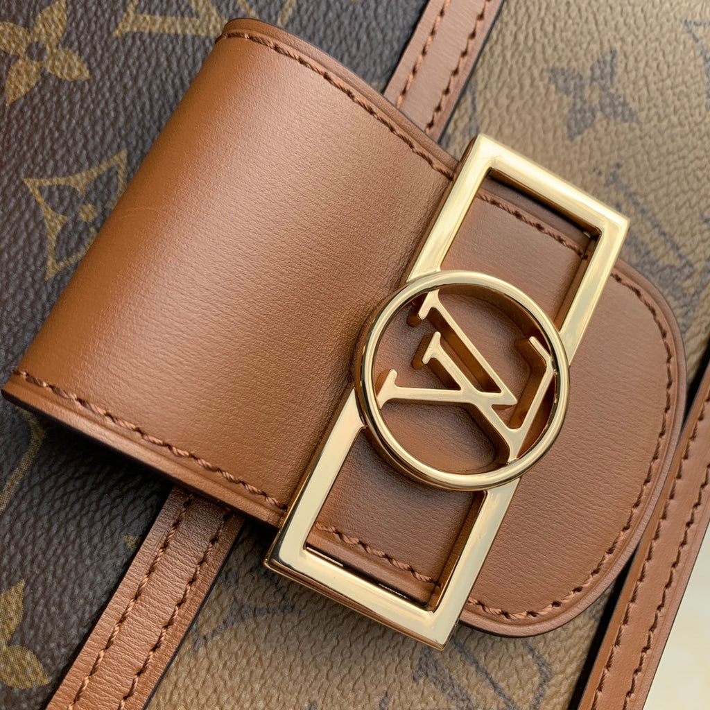 Louis Vuitton M45959 Mini Dauphine Shoulder bag monogram - 20 x 15 x 9 cm / monogram / Cowhide-leather trim - View 5