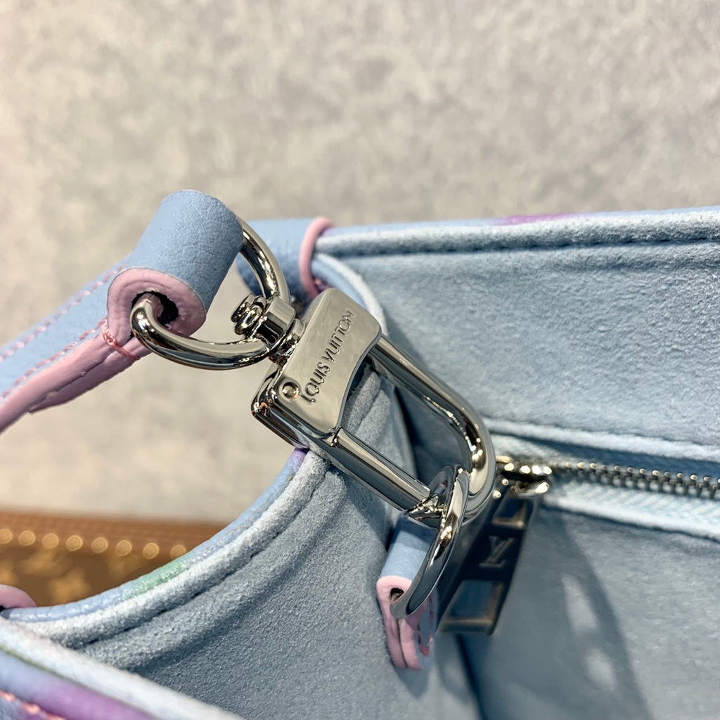 Louis Vuitton M46067 OnTheGo PM Tote Bag Blue - Default Title - View 7
