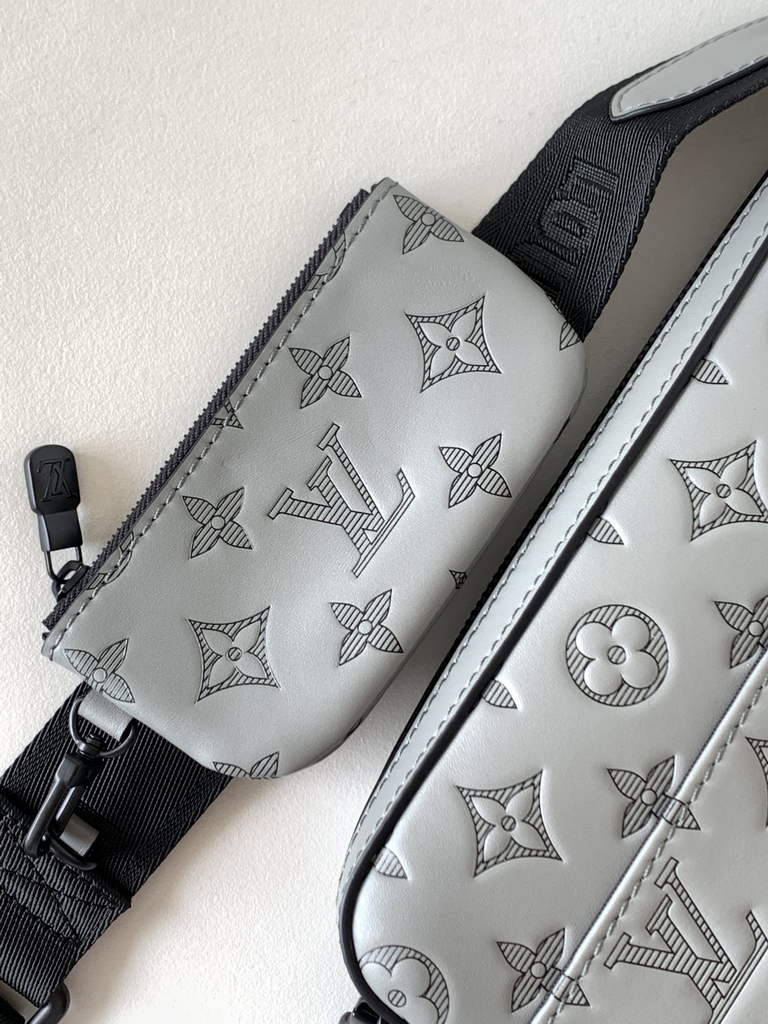 Louis Vuitton M46104 Duo Messenger Monogram Shadow Leather gray