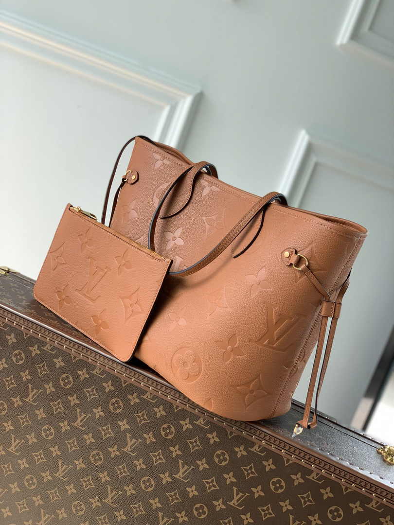Louis Vuitton M46135 Neverfull MM Tote Bag Brown