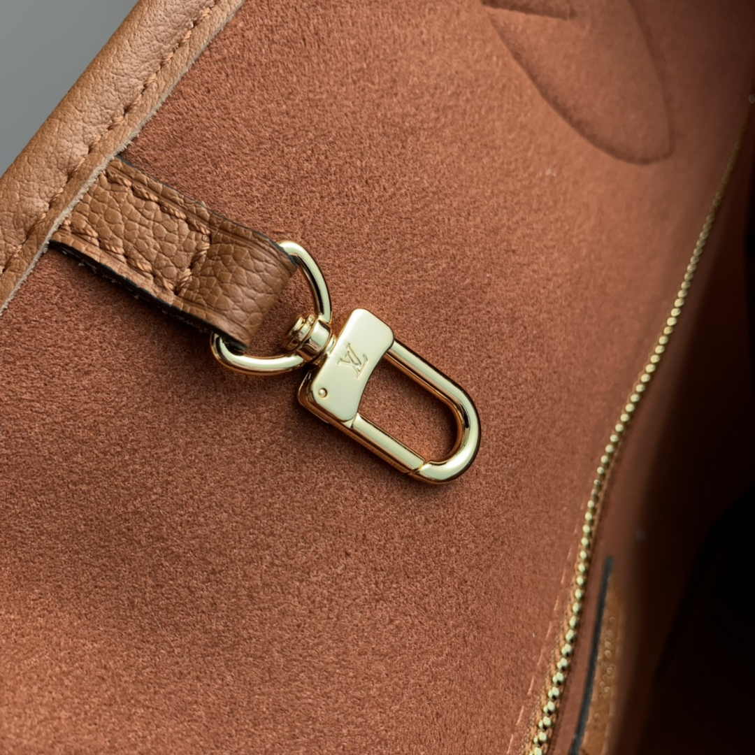 Louis Vuitton M46135 Neverfull MM Tote Bag Brown