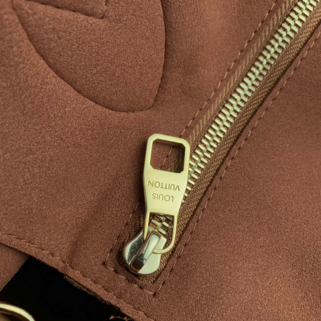 Louis Vuitton M46135 Neverfull MM Tote Bag Brown