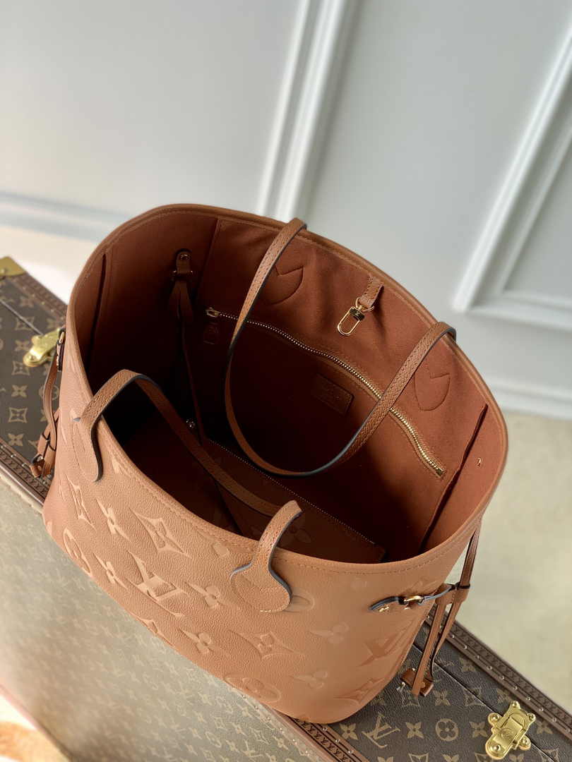 Louis Vuitton M46135 Neverfull MM Tote Bag Brown