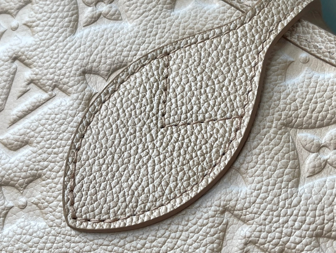 Louis Vuitton M46231 Neverfull MM Tote Bag Beige