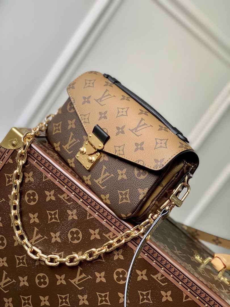Louis Vuitton Pochette Métis East West M46279 Monogram Canvas - Default Title - View 2