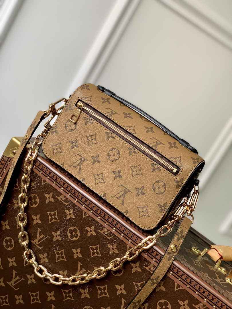 Louis Vuitton Pochette Métis East West M46279 Monogram Canvas - Default Title - View 3