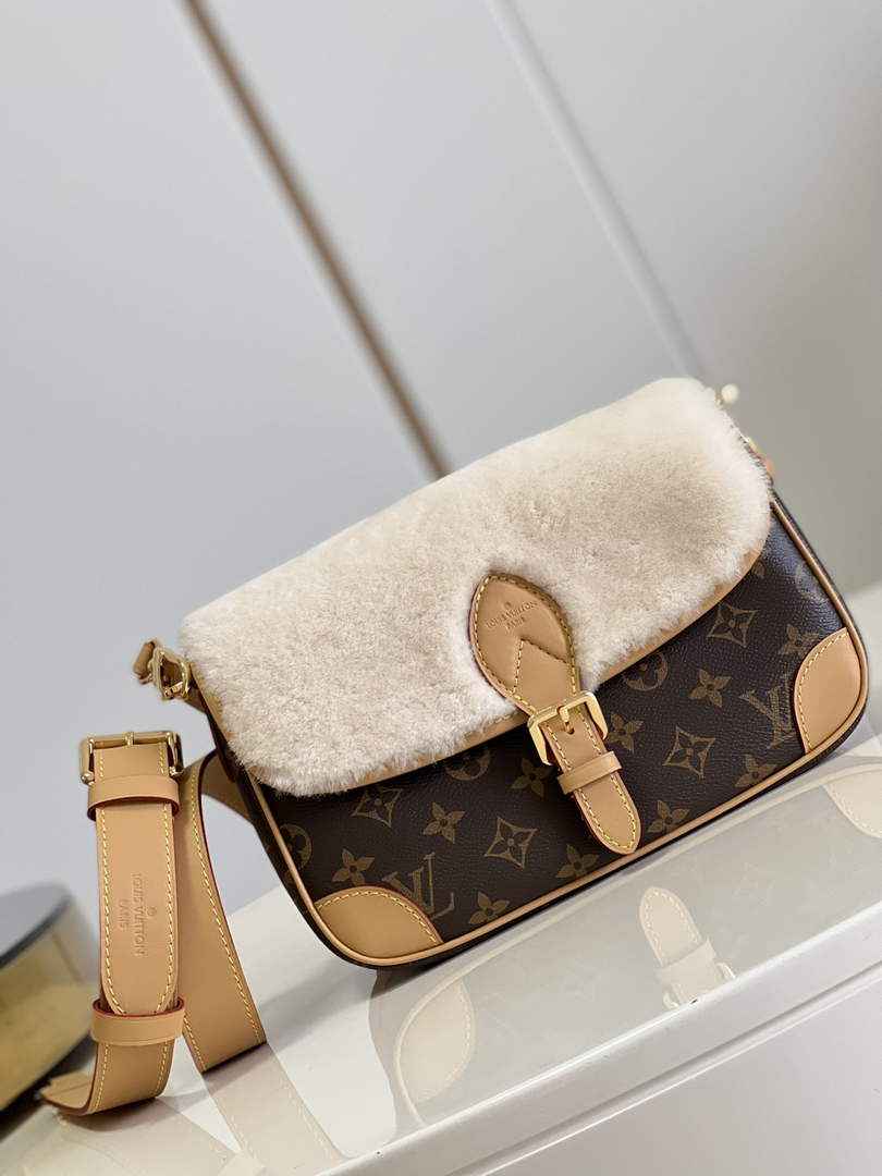Louis Vuitton M46317 Diane Monogram Canvas